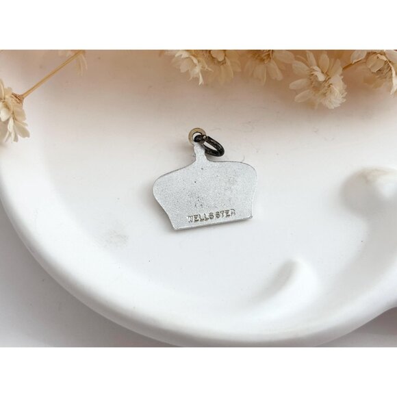 Crown Shaped Hand Carved 925 Wells Sterling Silver Vintage Pendant | Charm - Picture 3 of 7